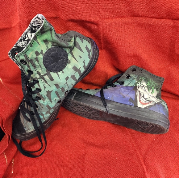 Converse Other - Converse High Top Sneakers Green Black Joker Graphic